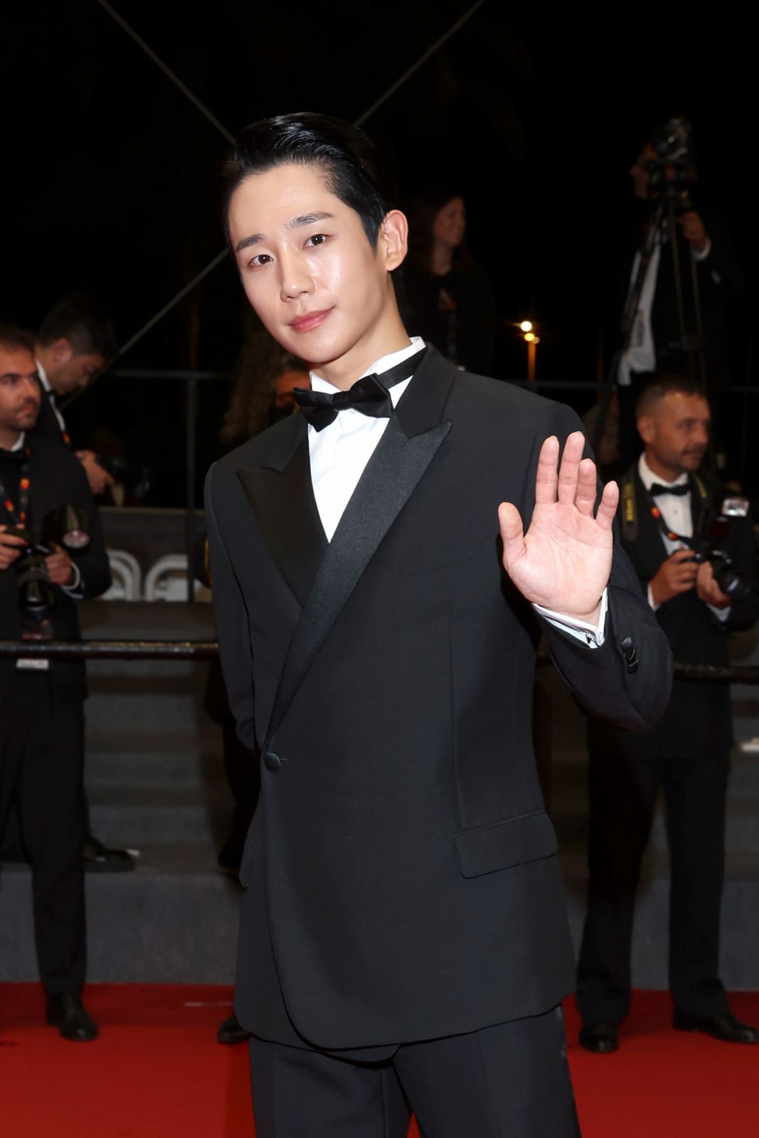 CANNES, FRANCE - MAY 20: Jung Hae-in attends the "Veteran 2" Red Carpet at the 77th annual Cannes Film Festival at Palais des Festivals on May 20, 2024 in Cannes, France. (Photo by Victor Boyko/Getty Images)