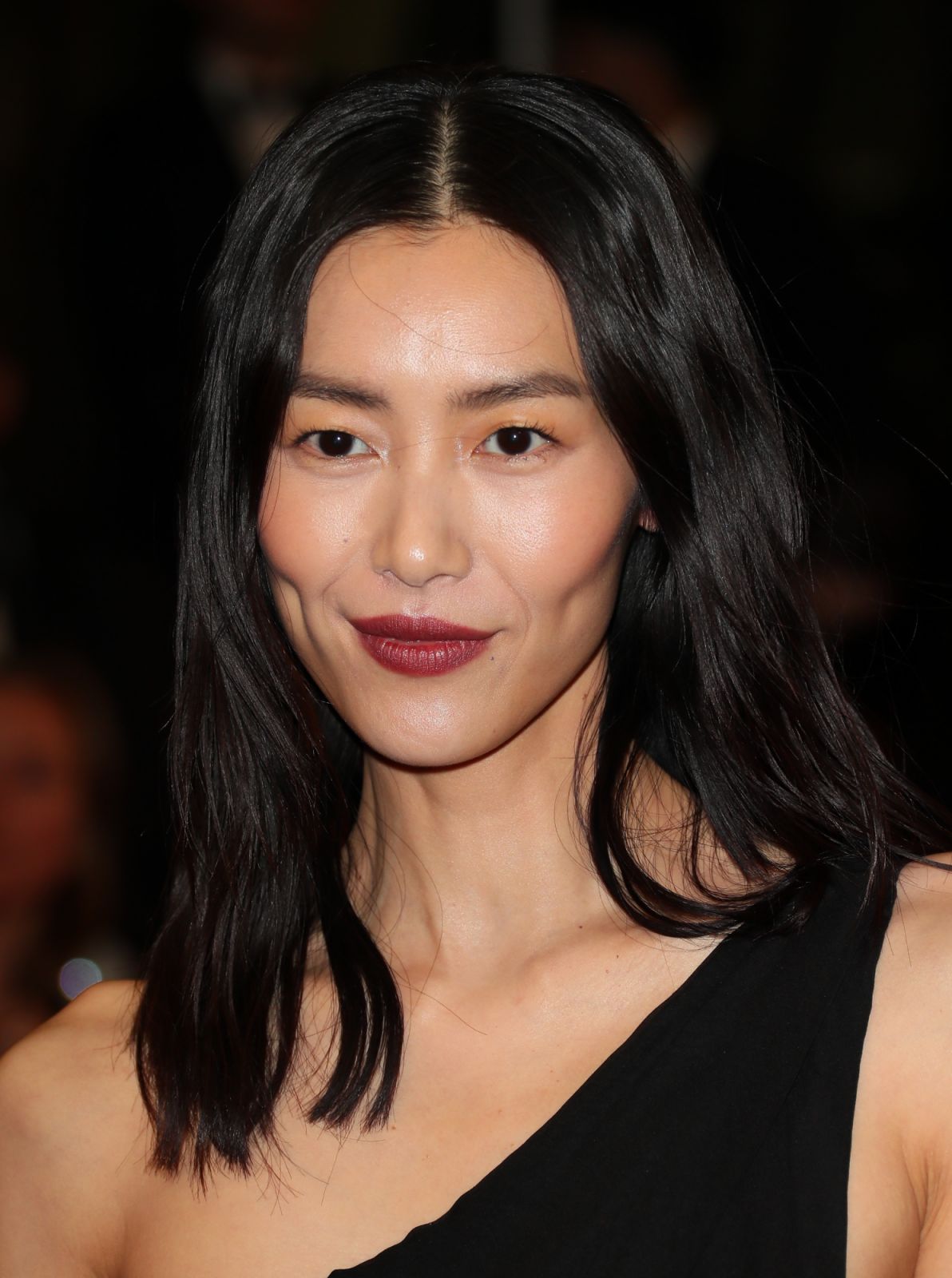 CANNES, FRANCE - MAY 21: Liu Wen attends the "Parthenope" Red Carpet at the 77th annual Cannes Film Festival at Palais des Festivals on May 21, 2024 in Cannes, France. (Photo by JB Lacroix/FilmMagic)