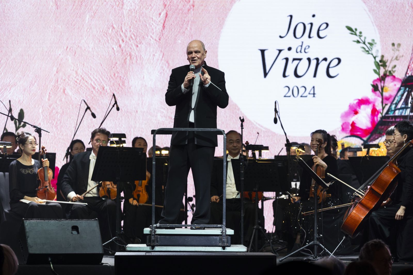 SSO music director Hans Graf