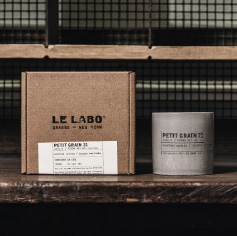喜愛紐約香水 Le Labo的人，除了珍藏香水之外，居家使用香氛也是收藏目標，目前出的品項包含玻璃瓶裝與水泥瓶的香氛蠟燭以及室內噴霧。（Photo:Le Labo）