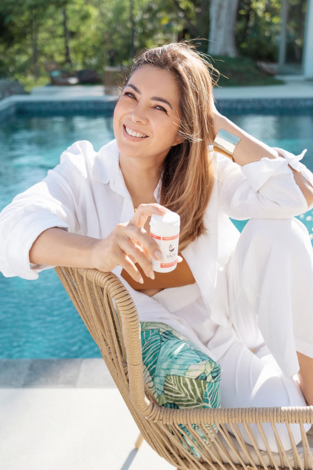 Filipino actress Alice Dixson for SKJN (Photo: Courtesy of SKJN Collagen)