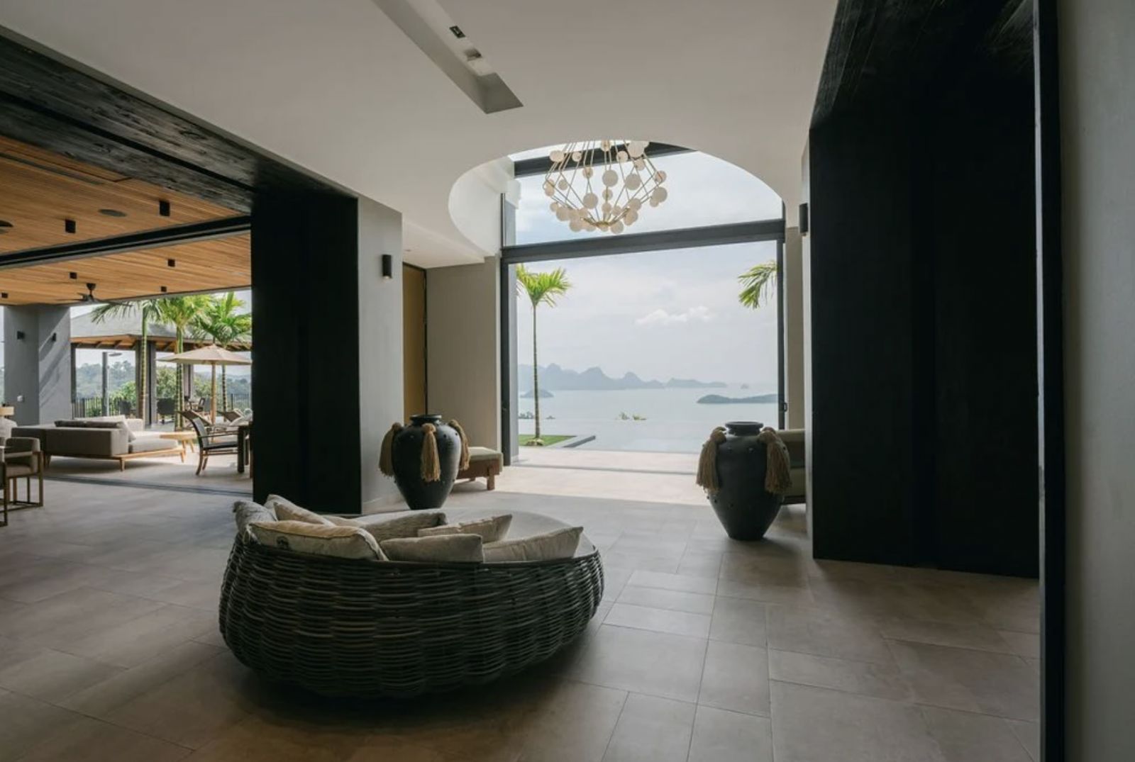 Villa Vista, Langkawi by JC Interior Design (Photo: Memories.my)
