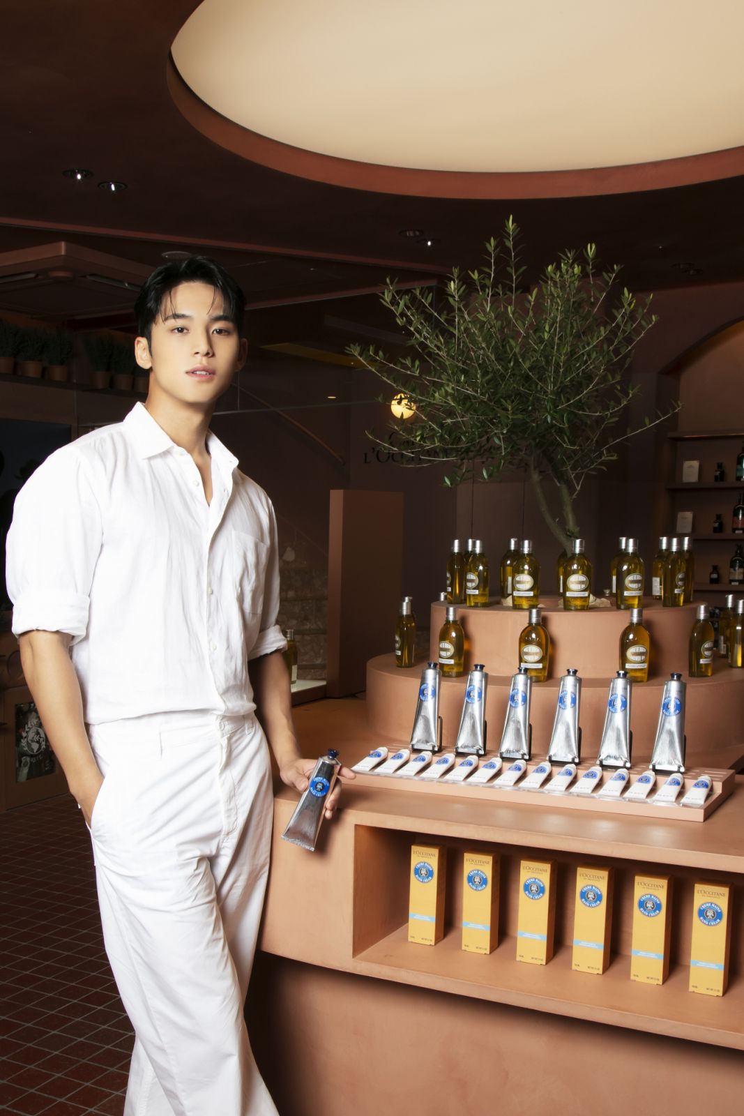 The charismatic Mingyu is a member of the K-pop group Seventeen