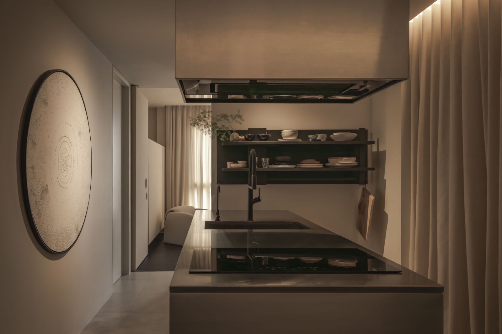 Lighting is kept to a minimum (Photo: David Yeow)