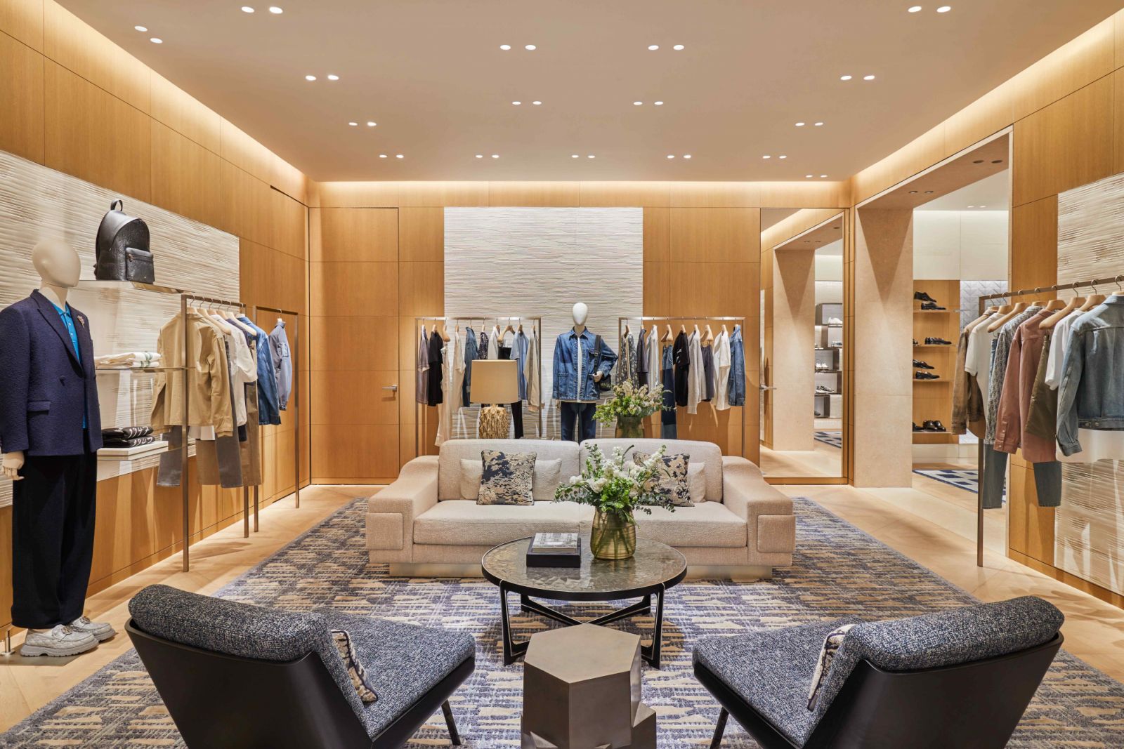 The men's section with wood-panelled walls (Photo: Dior)