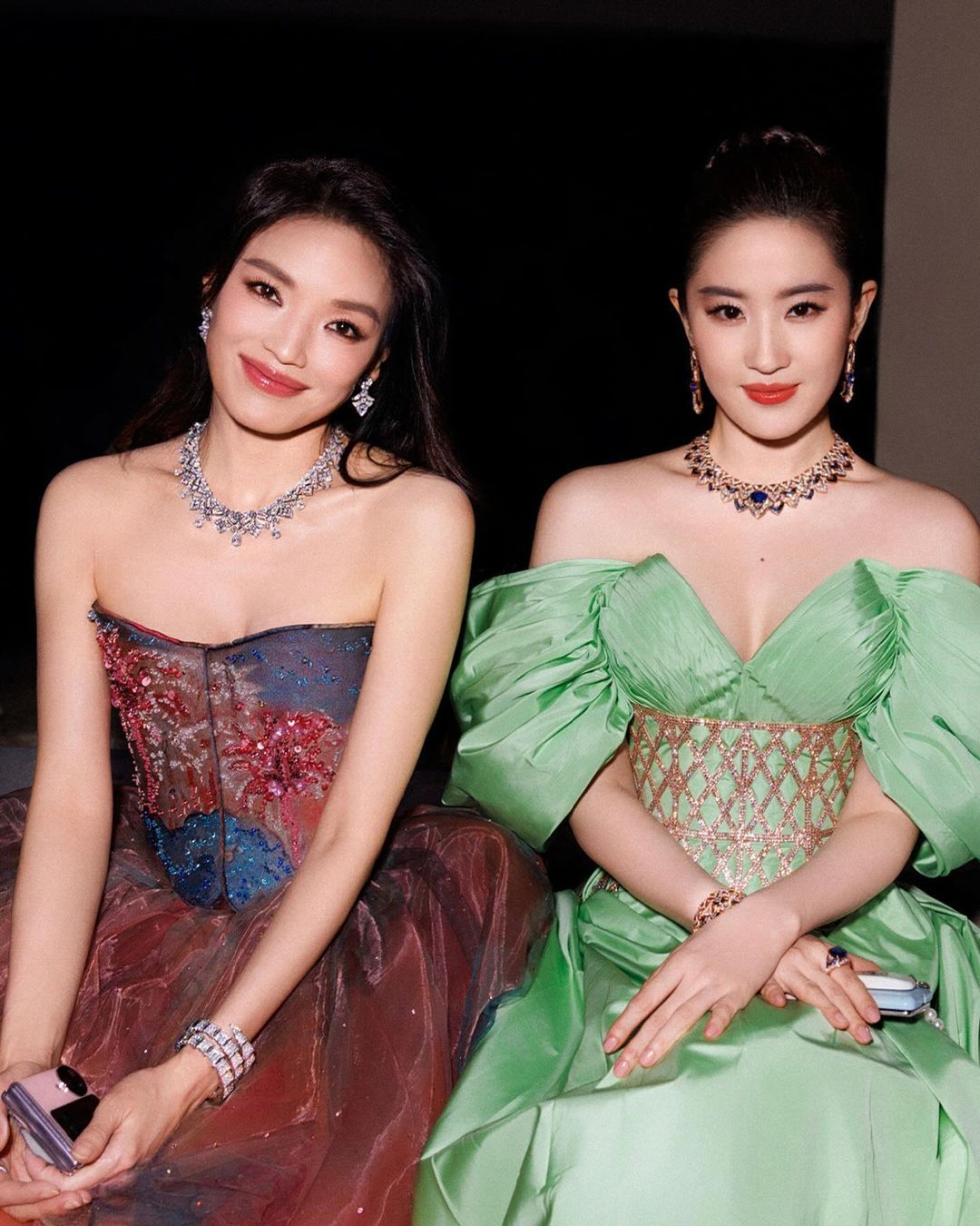 #Jewellery 寶格麗品牌代言人合體！
