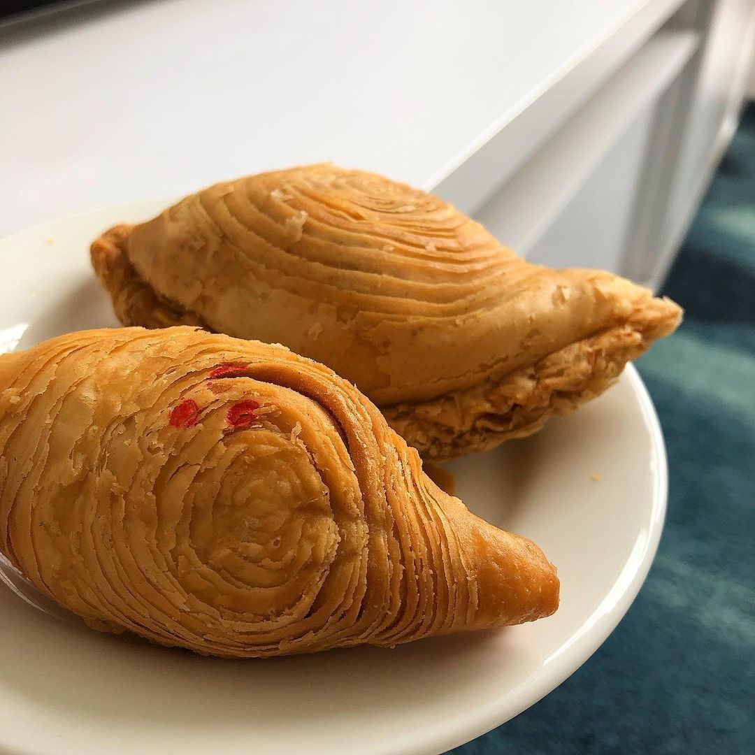 J2 Famous Crispy Curry Puff (Photo: Instagram / @xinxuanyang22)