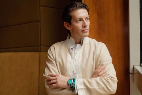 Edgardo Osorio, founder of Aquazzura at the M.O. Bar in Mandarin Oriental, Kuala Lumpur (Photo: Fady Younis)
