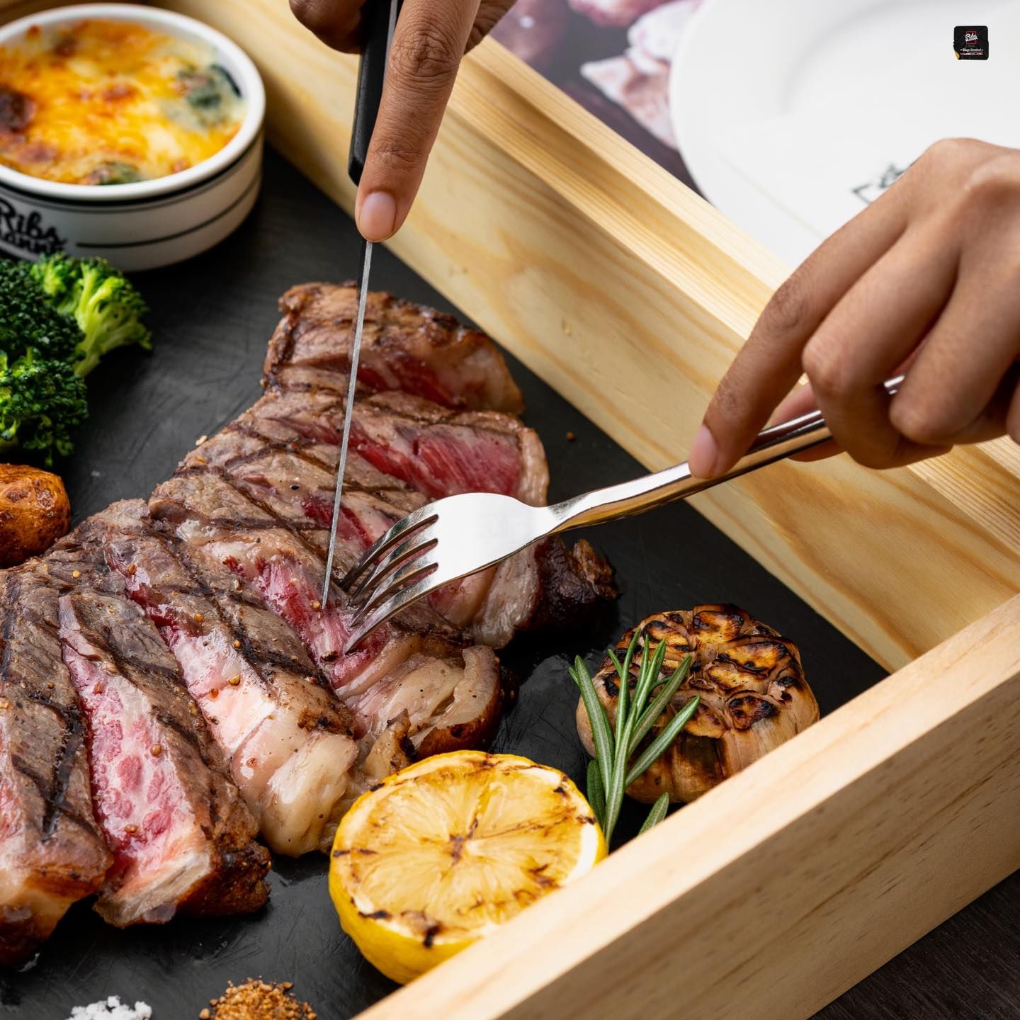 Ribs Mannn นครราชสีมา ร้านอาหารขนาดใหญ่สำหรับครอบครัว ภายใต้นิยาม ‘The King of Smoked’