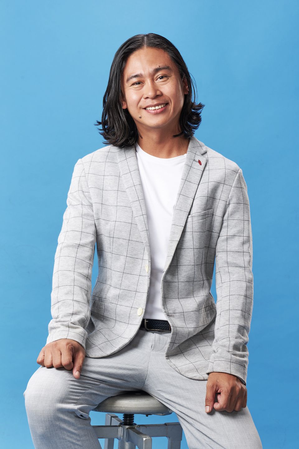 Zig Dulay, film and TV director, uses his creativity to spotlight important Filipino narratives (Photo: Wesley Villarica)