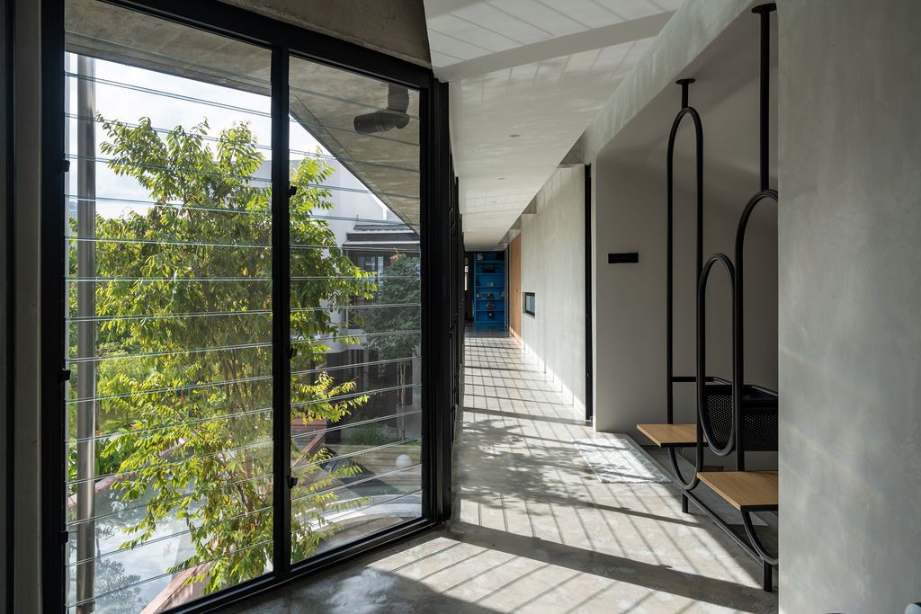 Natural light is welcome here