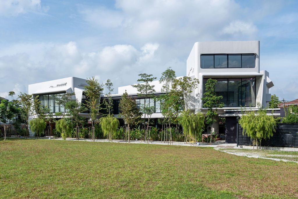 The arresting facade