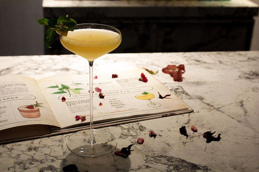 Season of Flower, an elderflower cocktail (Photo: Instagram / @barmood_taipei)