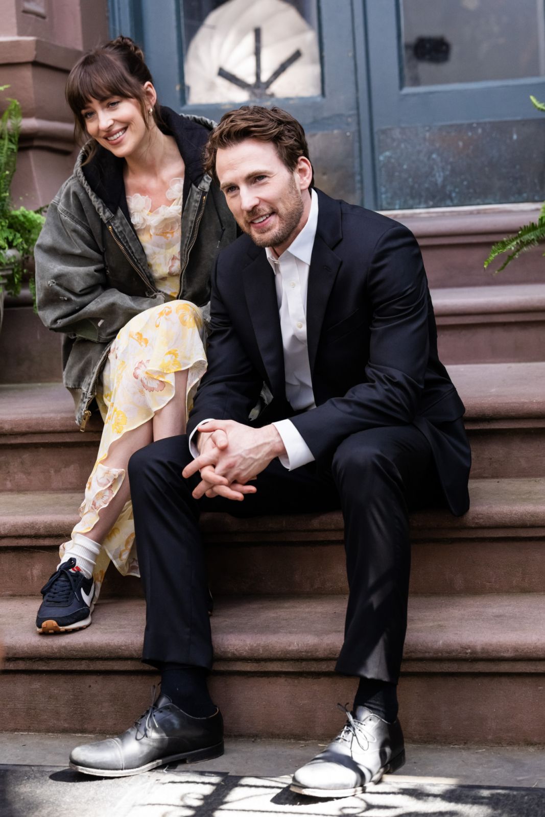 NEW YORK, NEW YORK - MAY 31: Dakota Johnson (L) and Chris Evans are seen filming "Materialist" in the West Village on May 31, 2024 in New York City. (Photo by Gotham/GC Images)