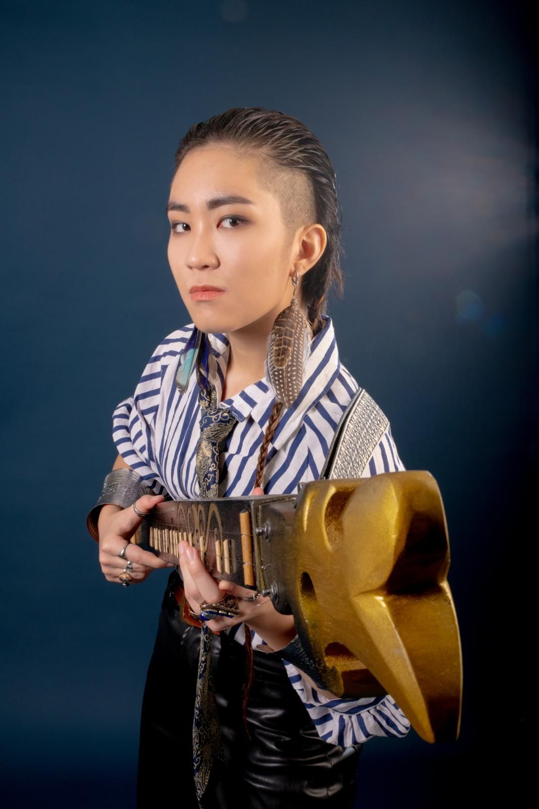 Belle Sisoski is a DJ, producer, singer/songwriter, and multi-instrumentalist known for her unique one-woman show that blends ethnic instruments, cinematic music, and electronic elements (Photo: Fady Younis)
