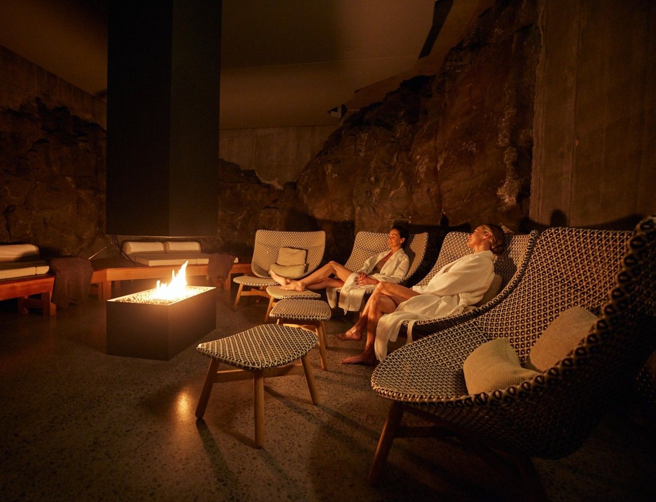 Cosy lounge areas