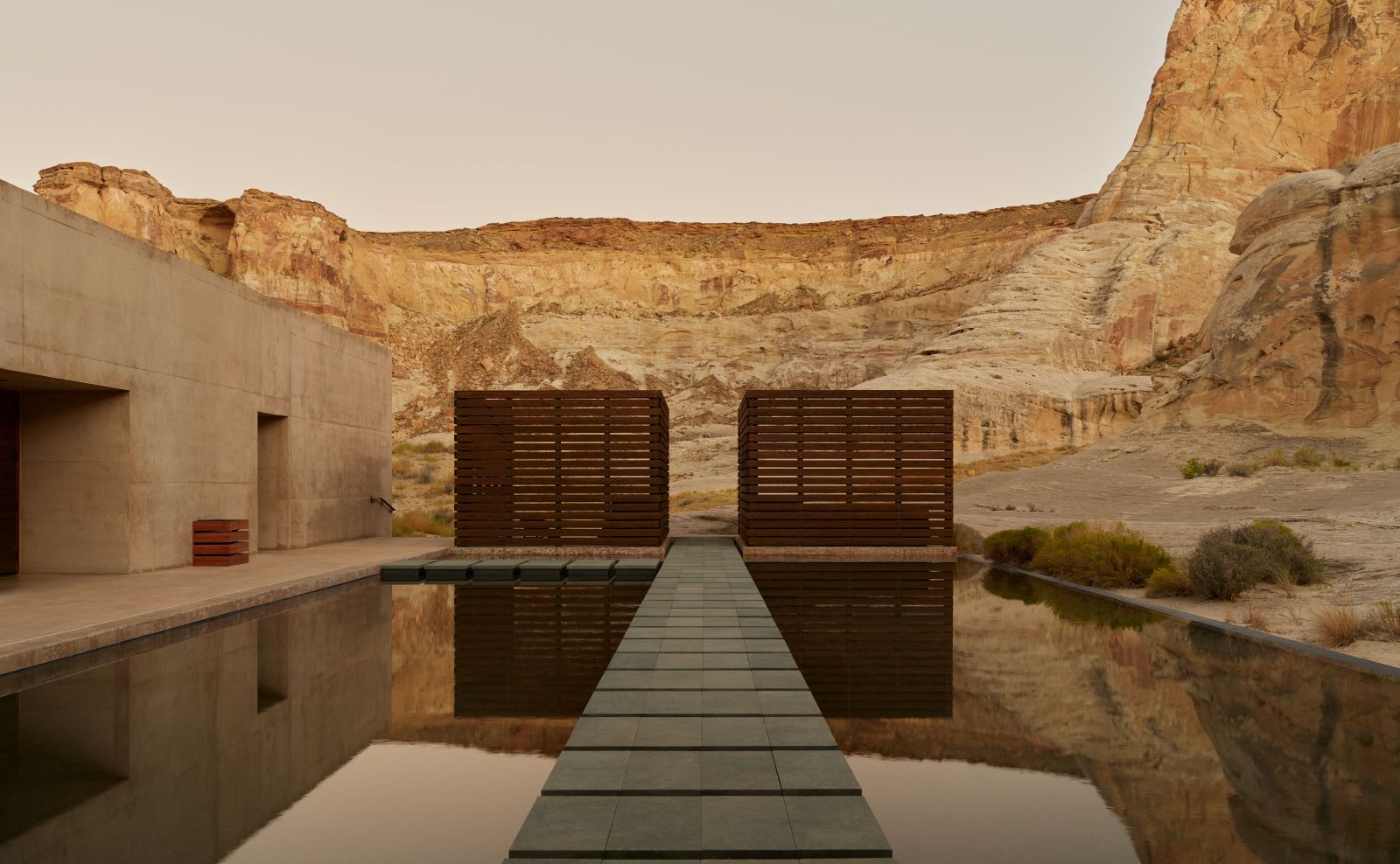 Nước và đất kết hợp thành ốc đảo ở Amangiri