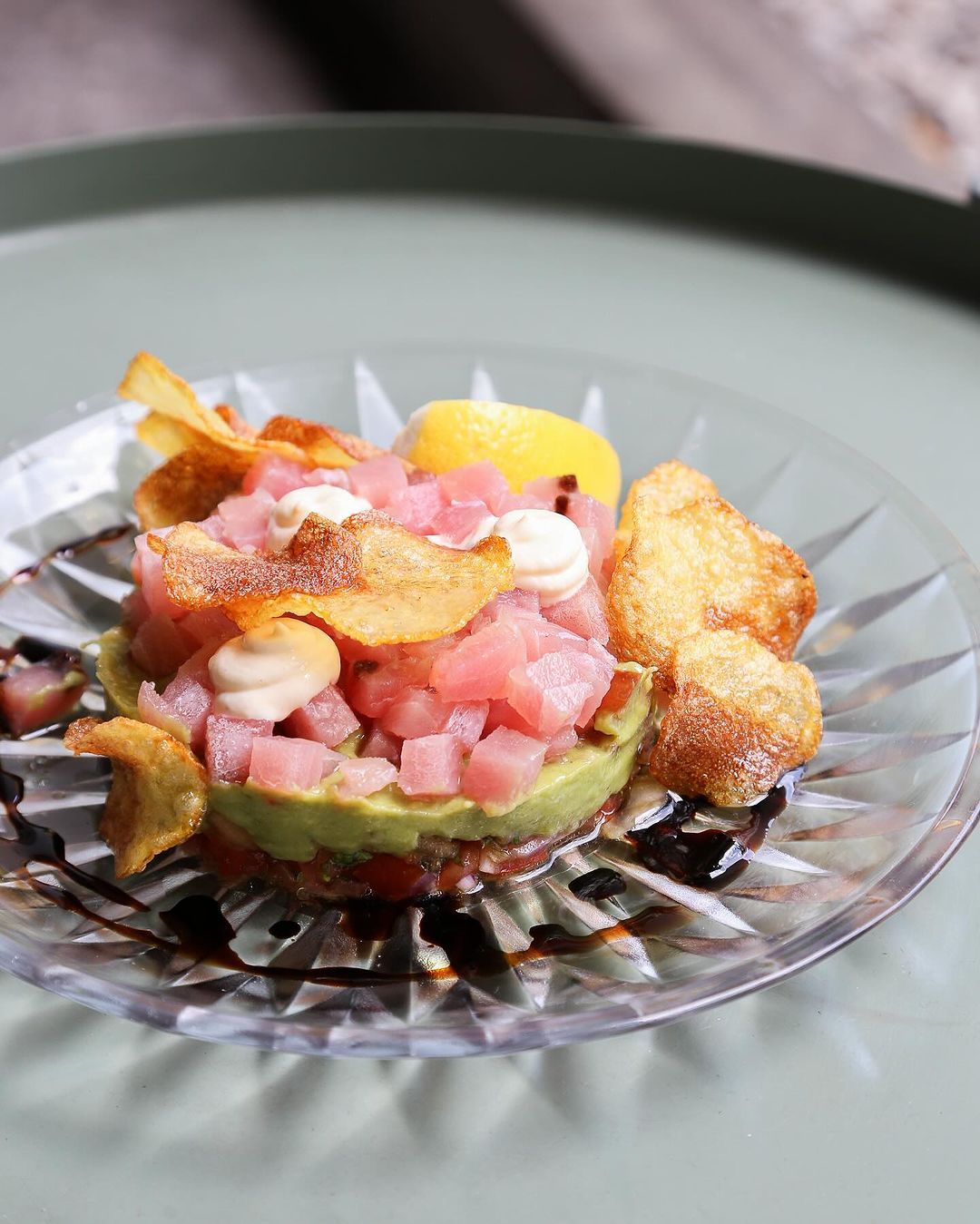 Tuna tartare with avocado puree (Photo: Instagram / @oliviadeli.bangsar)