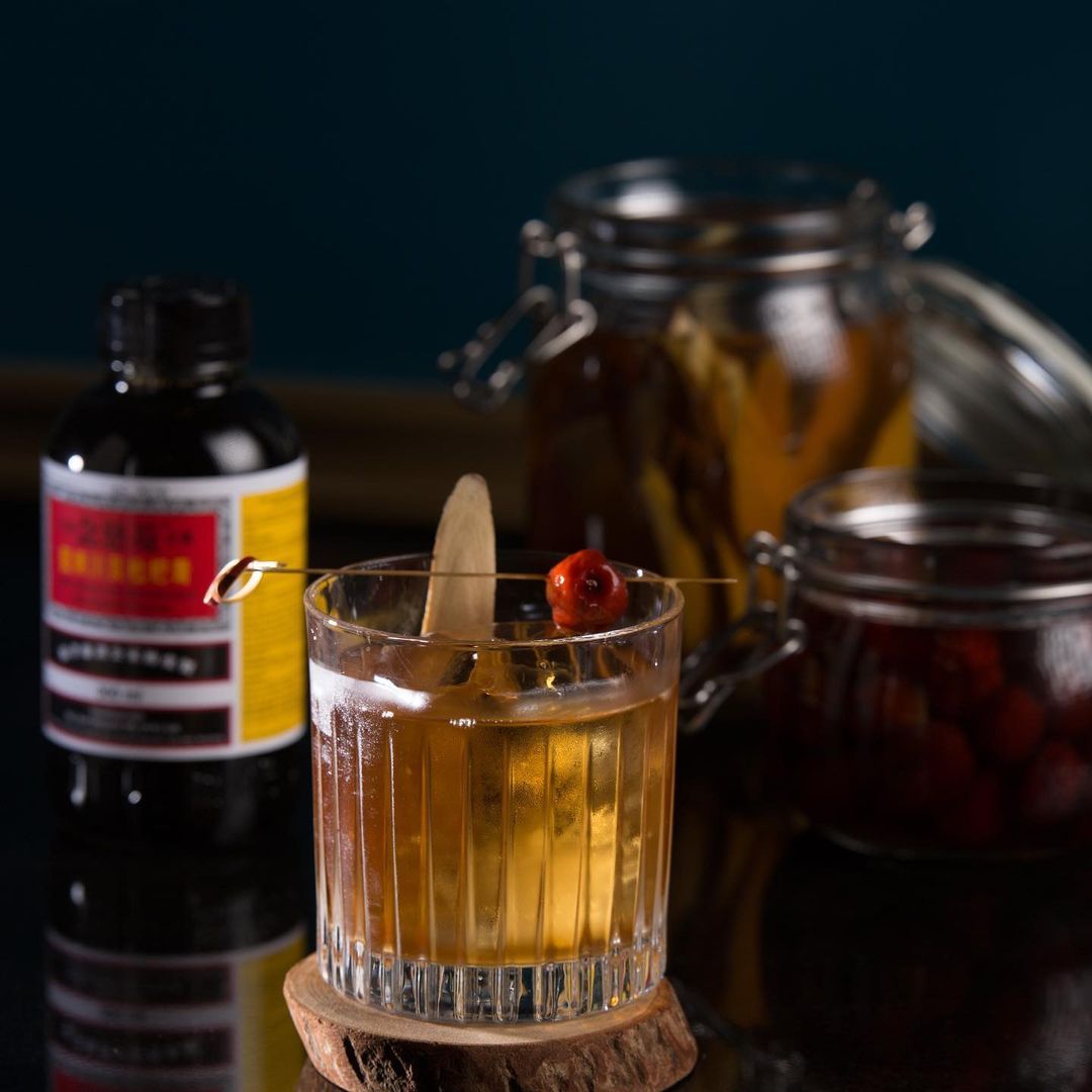 A take on an Old Fashioned (Photo: Instagram / @threexco_kl)