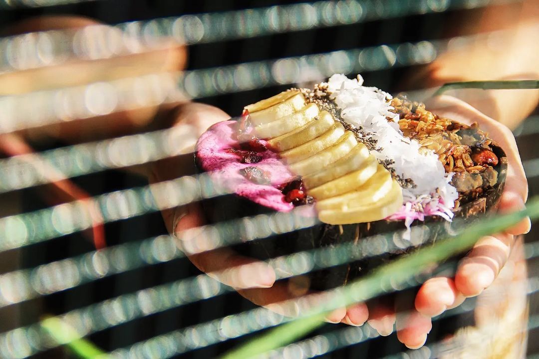 A smoothie bowl from Loca, a café in Cherating (Photo: Instagram / @loca.cherating)