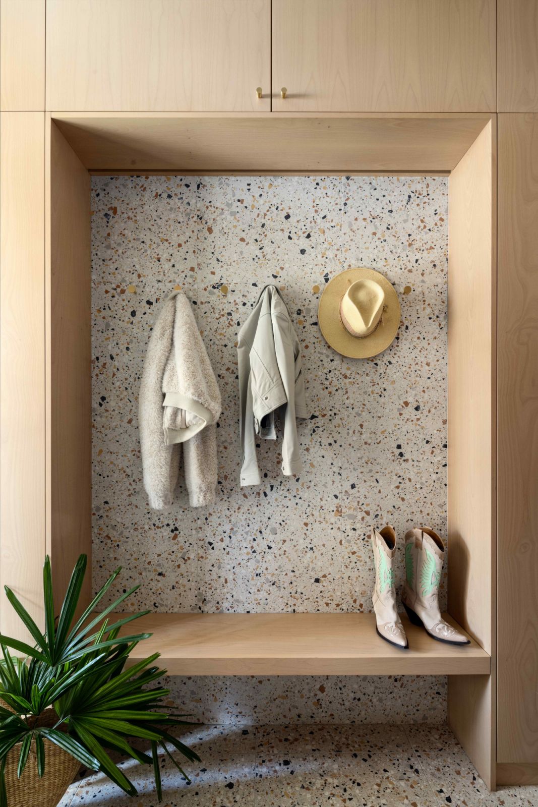 Neutral colours and softened natural materials