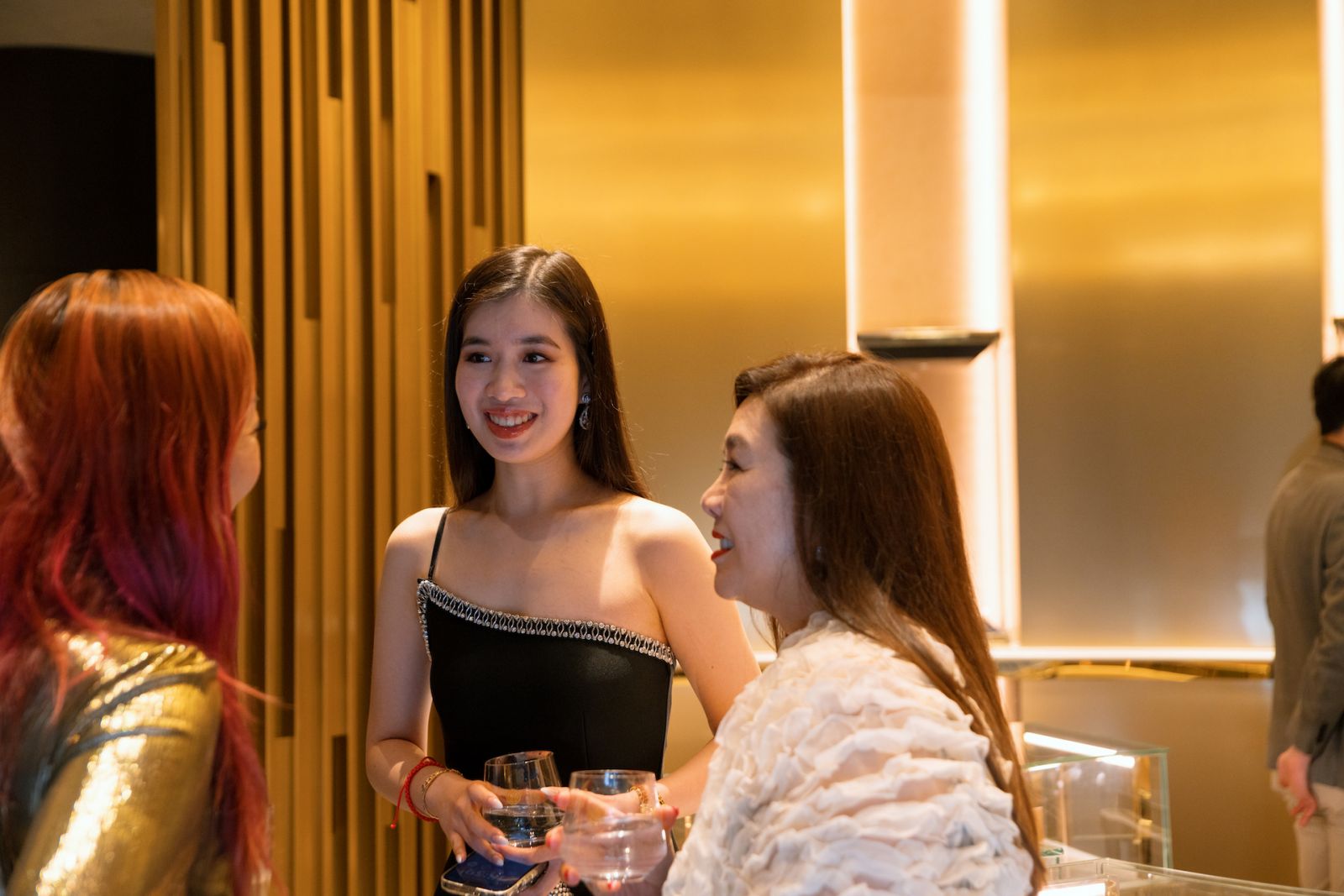 Serena Luo and Dato' Flora Ong