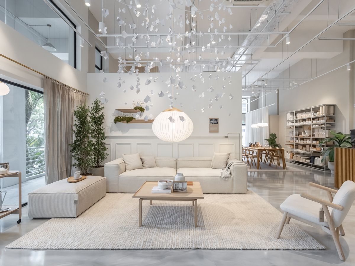 An aerial display adds texture and lustre to the neutral-toned space (Photo: Max Chan)