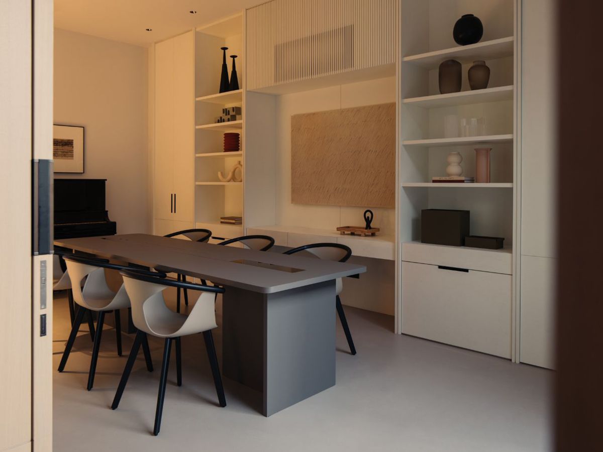 The study in the attic is crafted to be adaptable to both work and recreation purposes (Photo: Khoo Guo Jie)