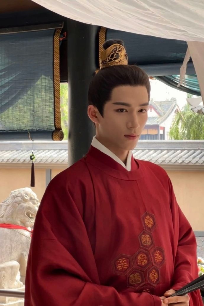 出演周生如故時年僅19歲