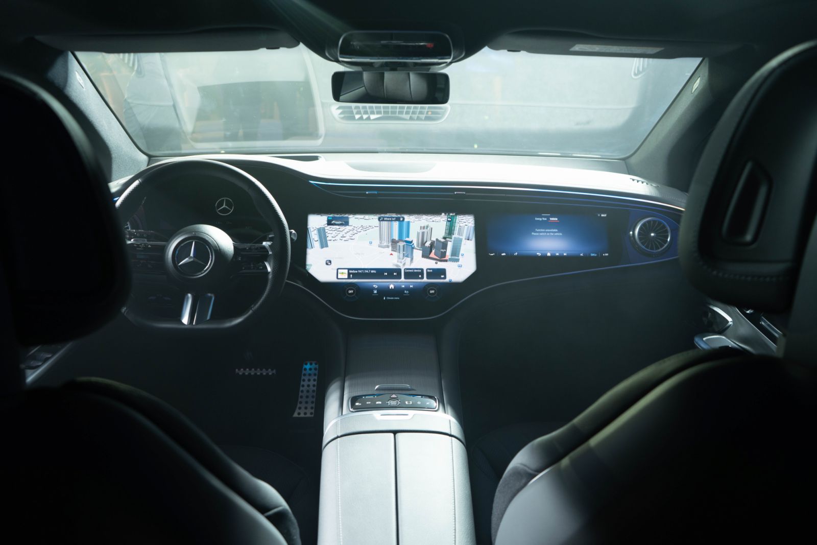 The new Mercedes-Benz EQE SUV centre console and MBUX Hyperscreen