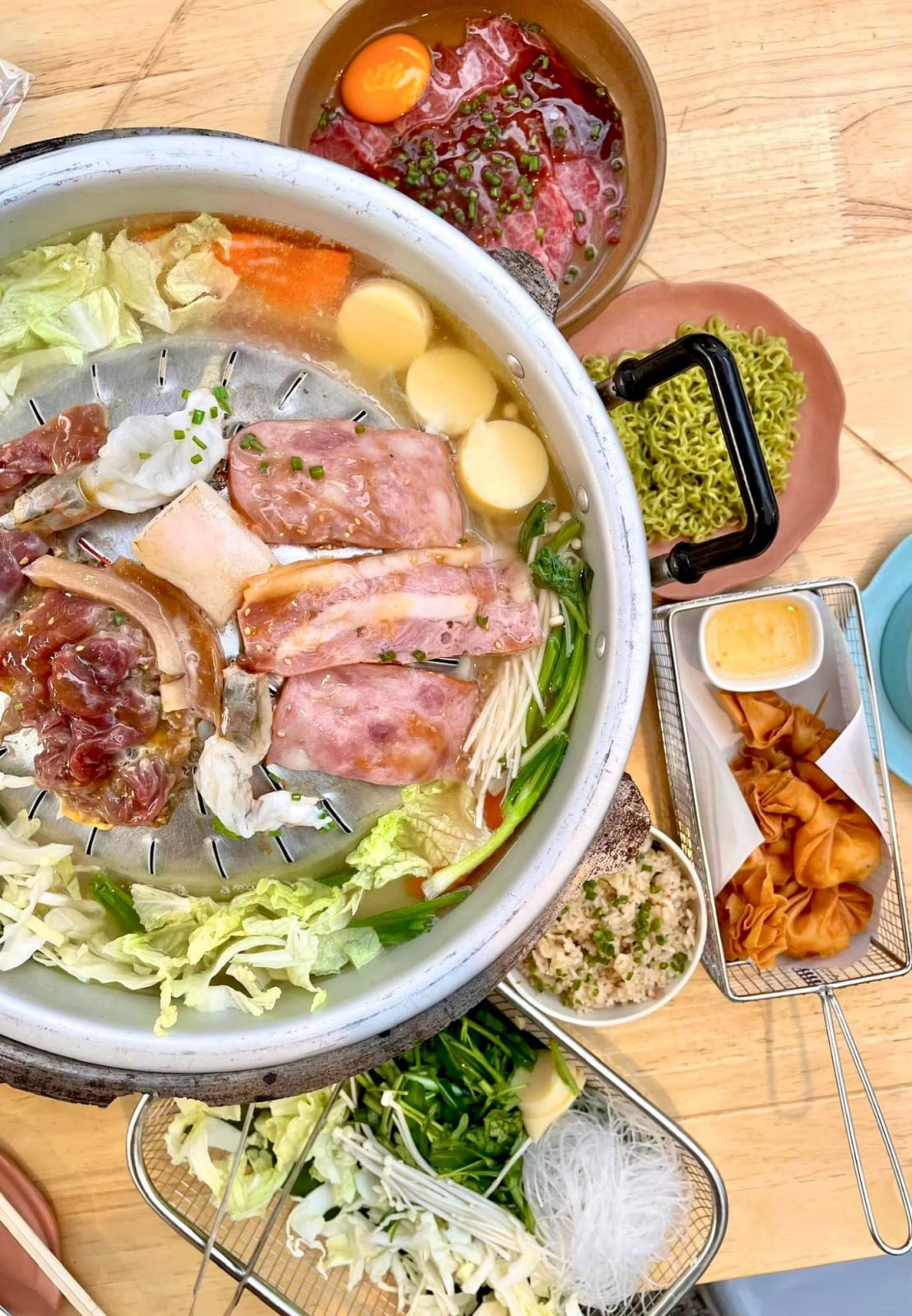 เดอะคาเฟ่ หมูกระทะ อารีย์หมูกระทะที่ใช้วัตถุดิบแบบพรีเมี่ยม