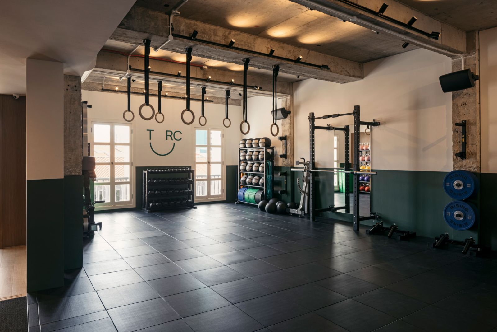 Discover top-of-the-line fitness equipment at Trapeze Rec Club (Photo: Studio Periphery)