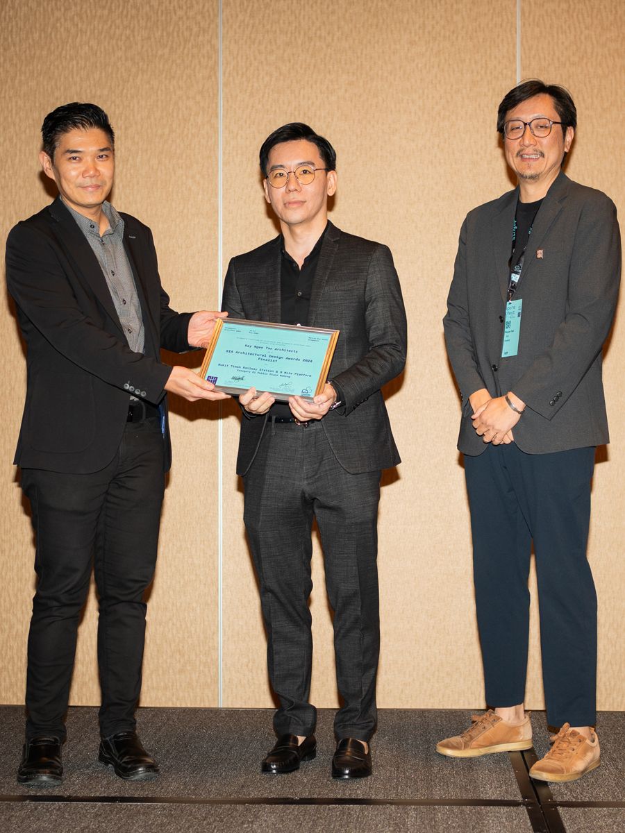 Kay Ngee Tan Architects was awarded under the E1 public place making category for their work on Bukit Timah railway station and 9 mile platform