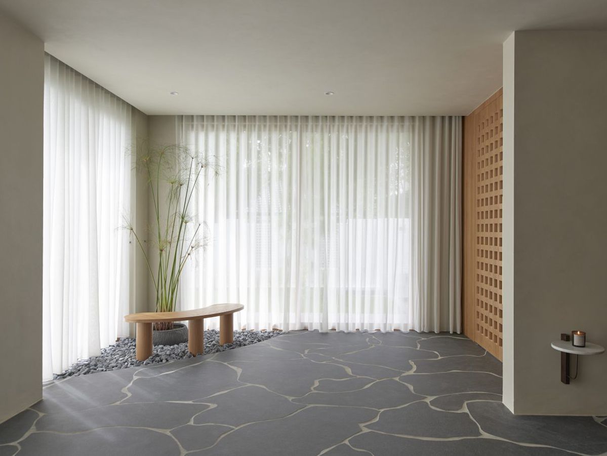 The entryway with plenty of natural light (Photo: Jovian Lim)