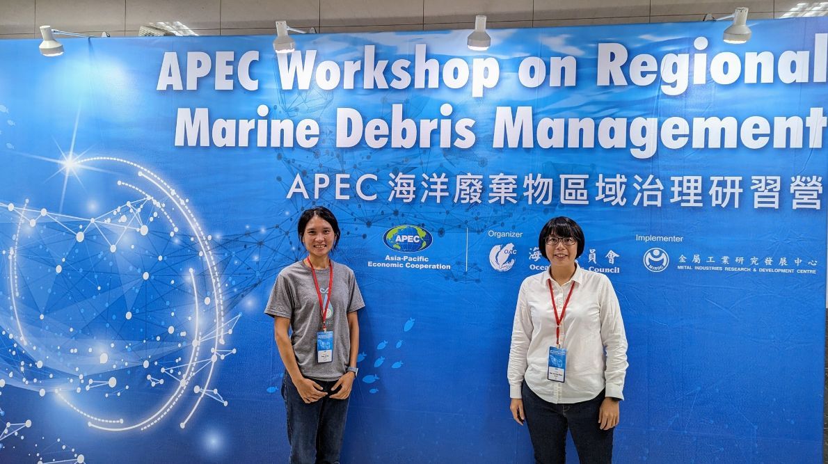 Cheer Chen (right) at the APEC Workshop on Regional Marine Debris Management (Photo: Azure Alliance)