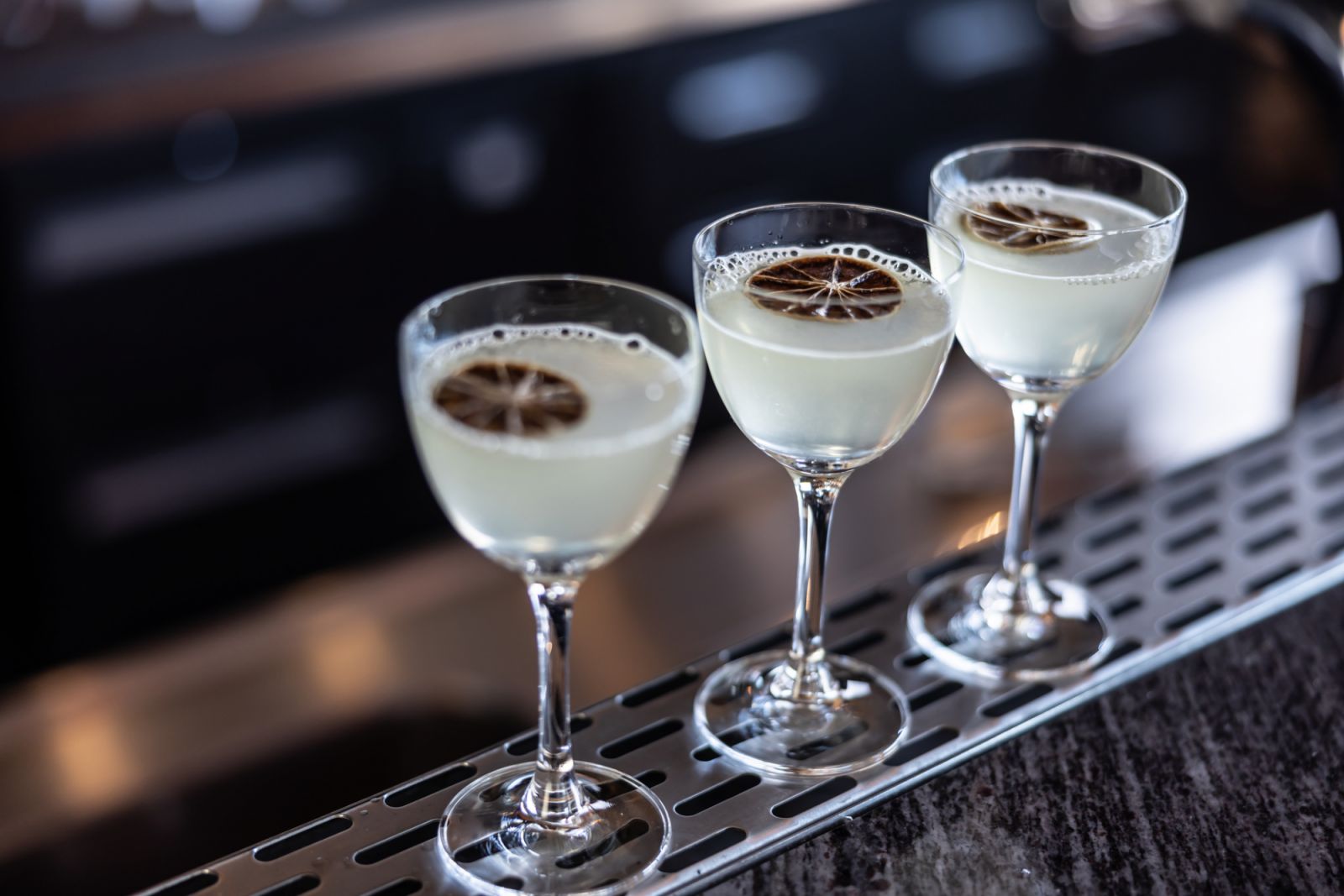 Daiquiris garnished with dried citrus (Photo: Getty Images)