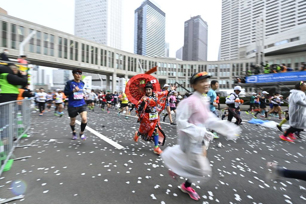 TOKYO, JAPAN - MARCH 5 : Runners are seen during the departure of the Tokyo Marathon 2023 on March 5th, 2023, in Tokyo, Japan. (Photo by David Mareuil/Anadolu Agency via Getty Images)