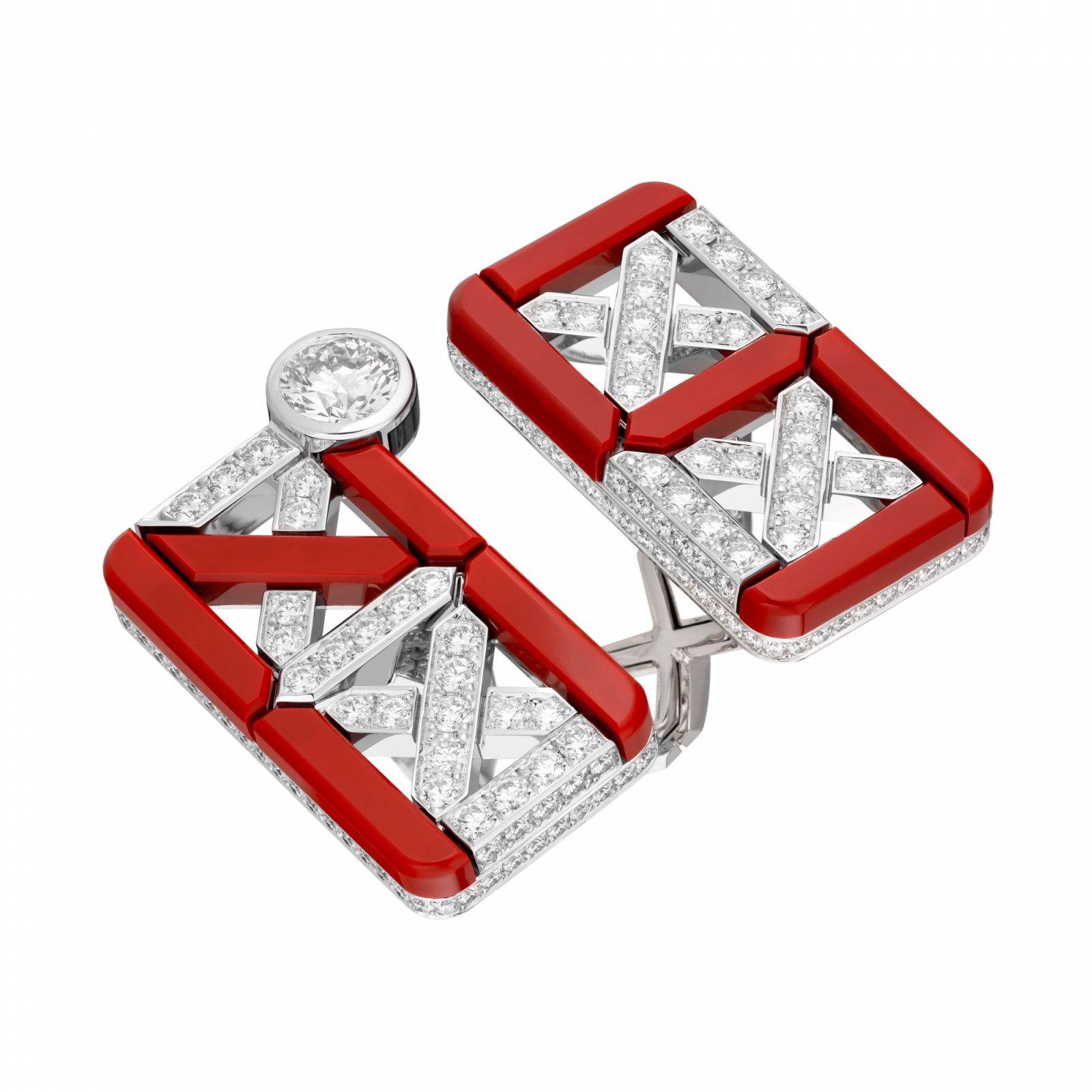 Quilted 5 ring in white gold, diamonds and red lacquer (Photo: courtesy of Chanel)