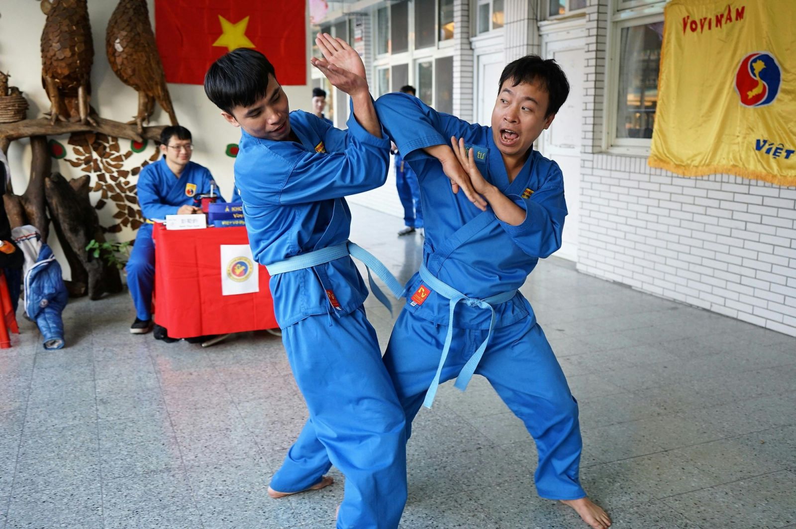 Two Vovinam Martial Artists Fighting (Photo: 越武道/Pexels)