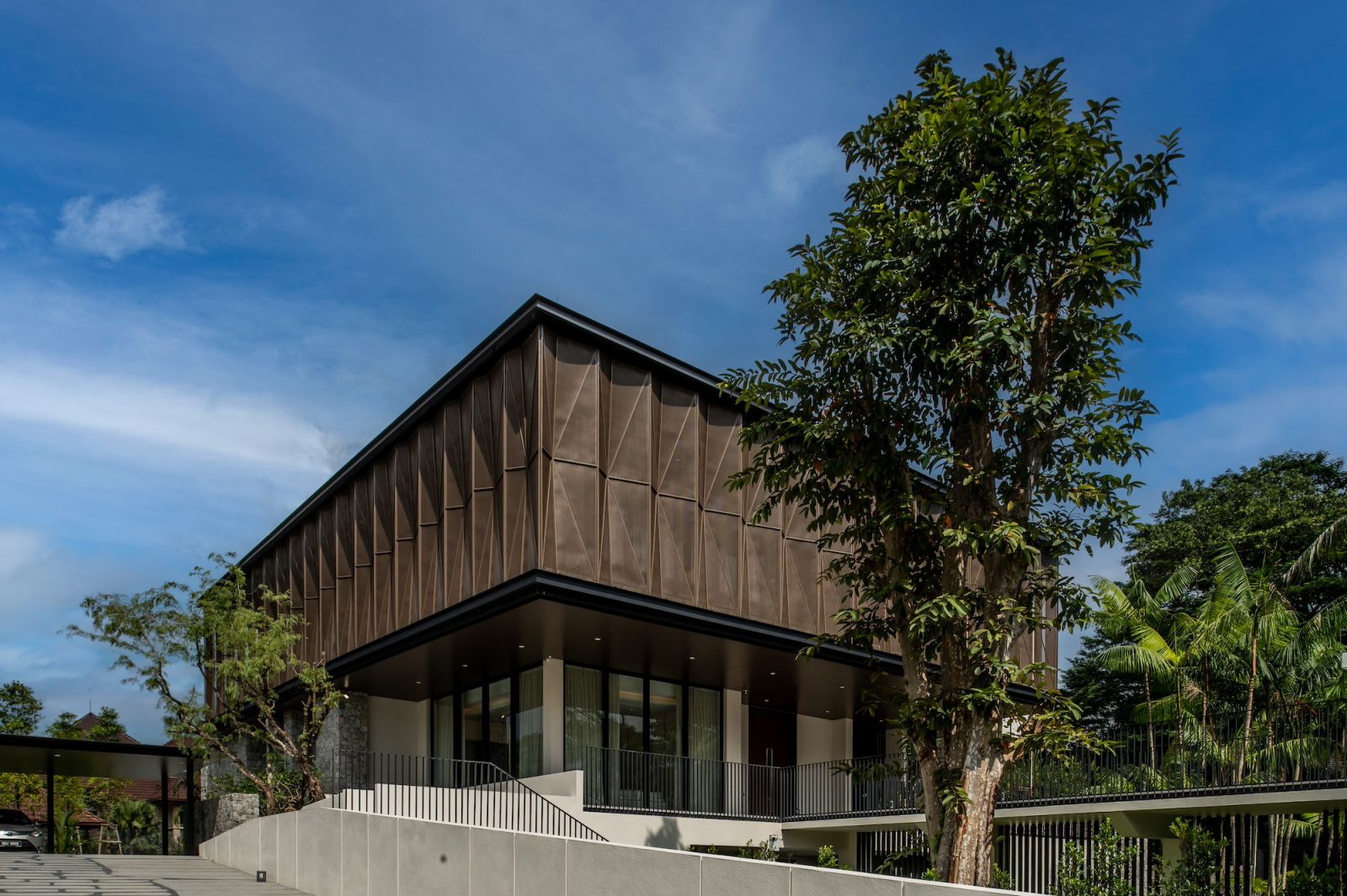 The house sits lightly with a small footprint of only about 20% of the land area