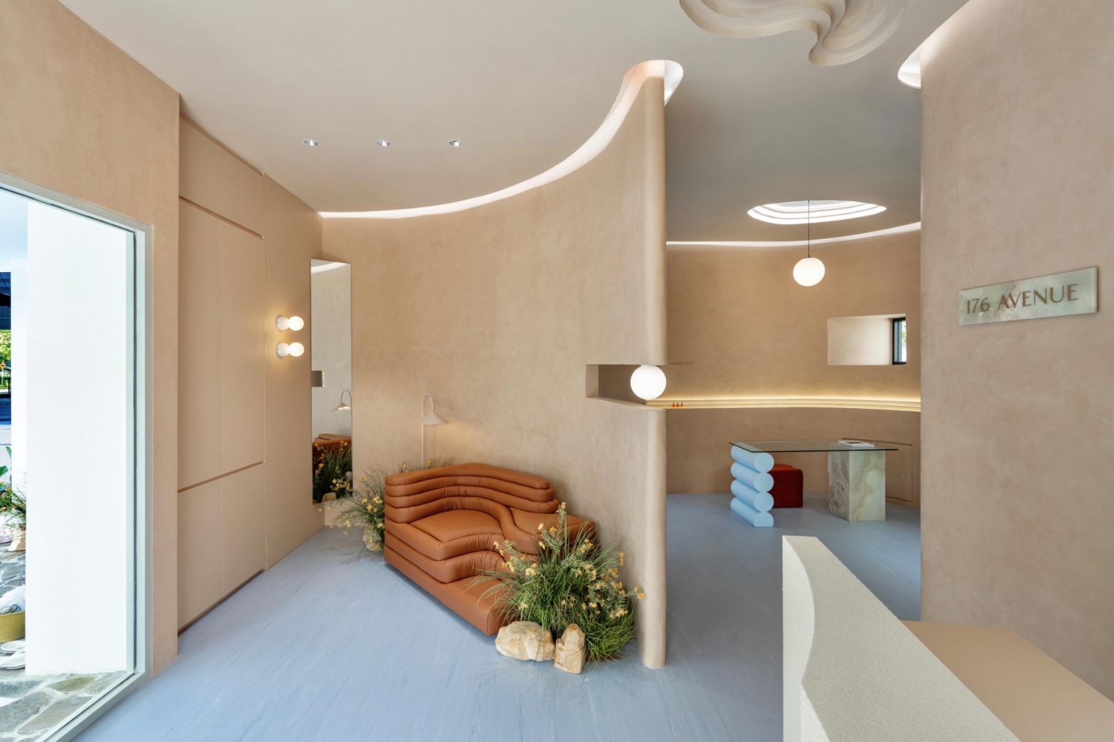 Graceful curves exude softness and a sense of serenity (Photo: Bricks Begin)