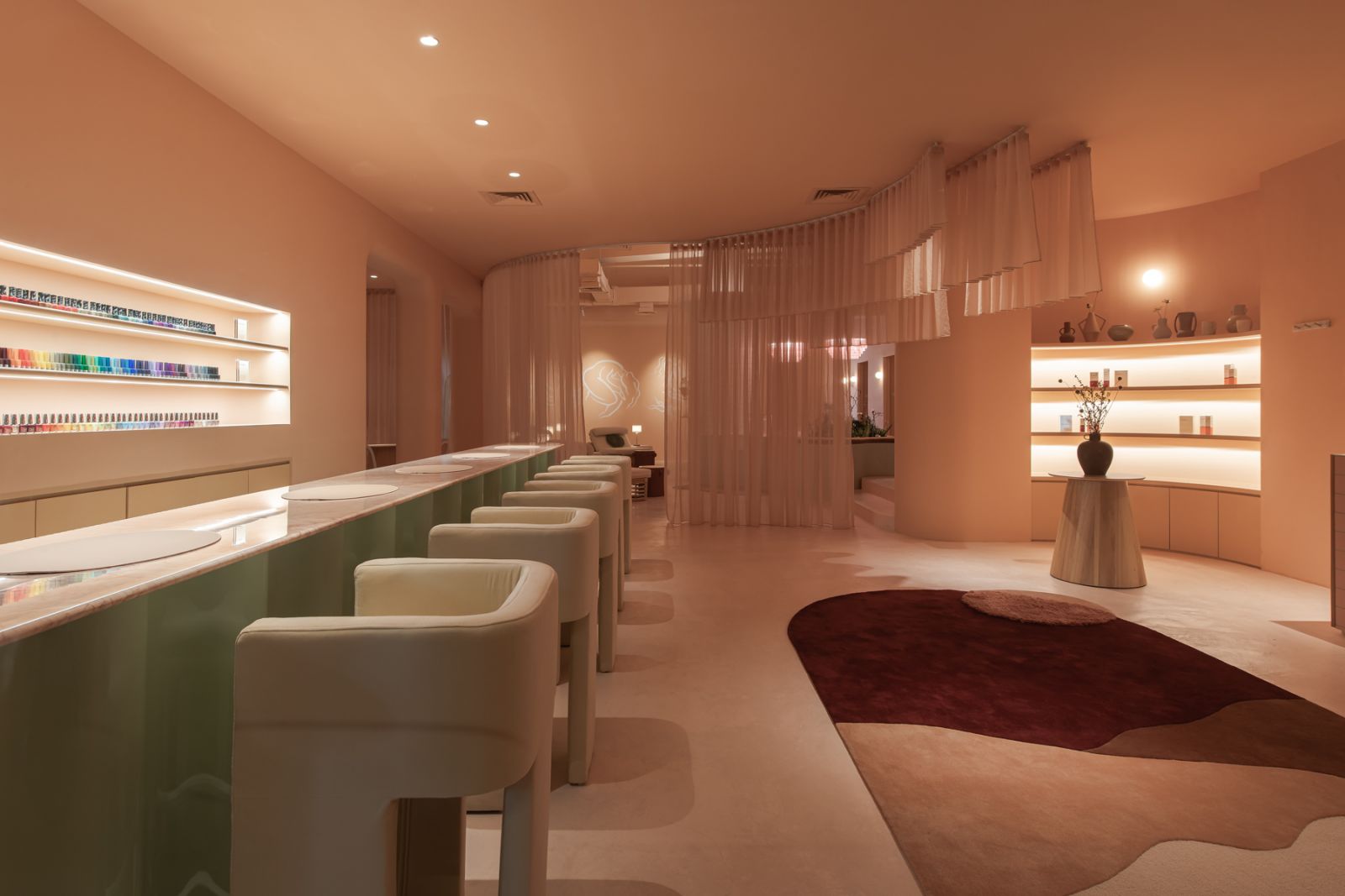 A reimagined space that breaks away from the conventional salons (Photo: David Yeow)