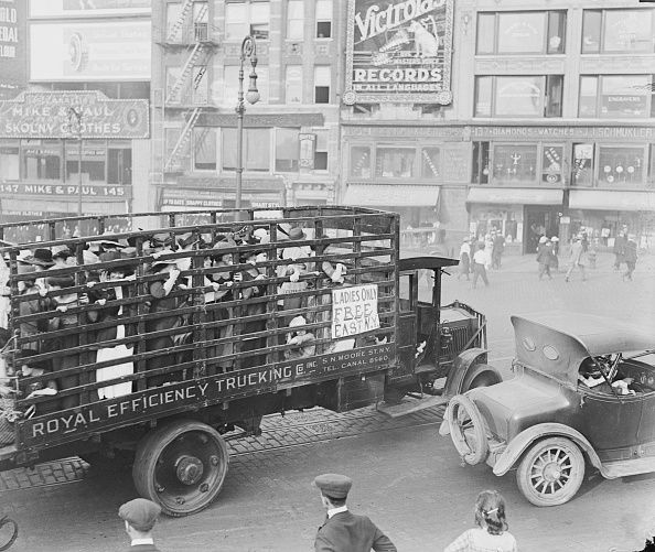A Jitney Truck in New York, 1921 (Photo: GettyImages)