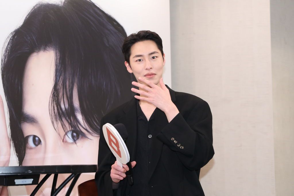 Lee Jae-wook meets fans on March 25, 2023 in Taipei, Taiwan of China (Photo: Getty Images)
