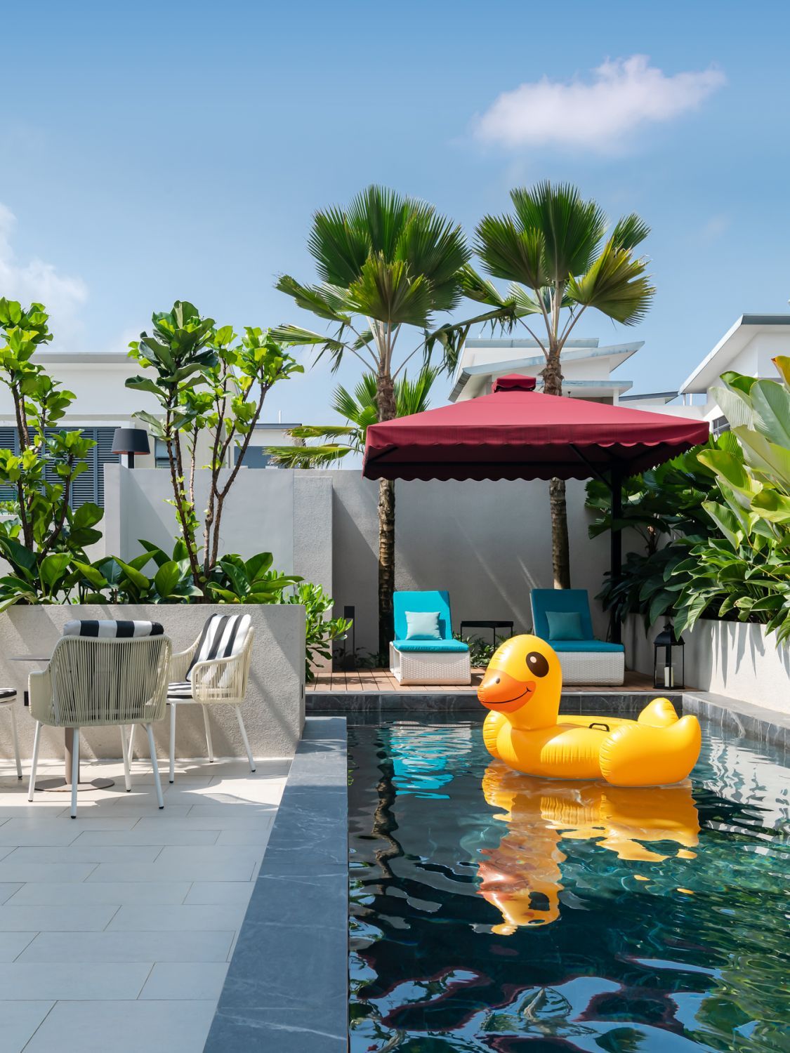 Built-in speakers were installed in the pool (Photo: David Yeow)