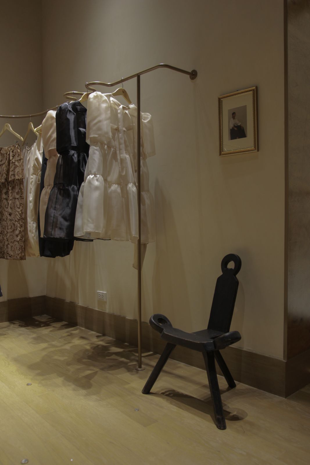 Details from Vania Romoff's newest store located in Shangri-la Plaza (Photo: Courtesy of Vania Romoff)