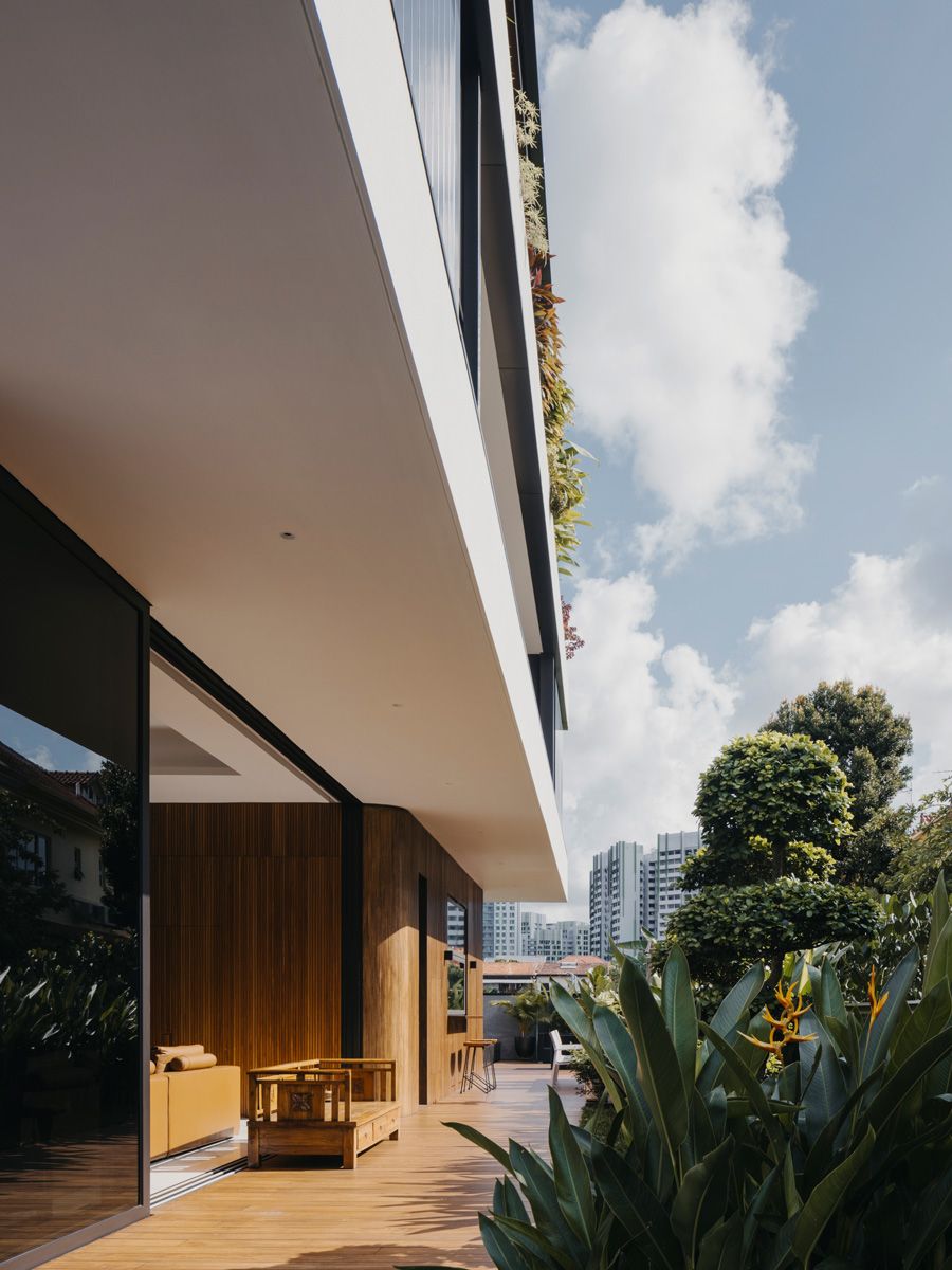 Christopher Chow - HEI Lantern House