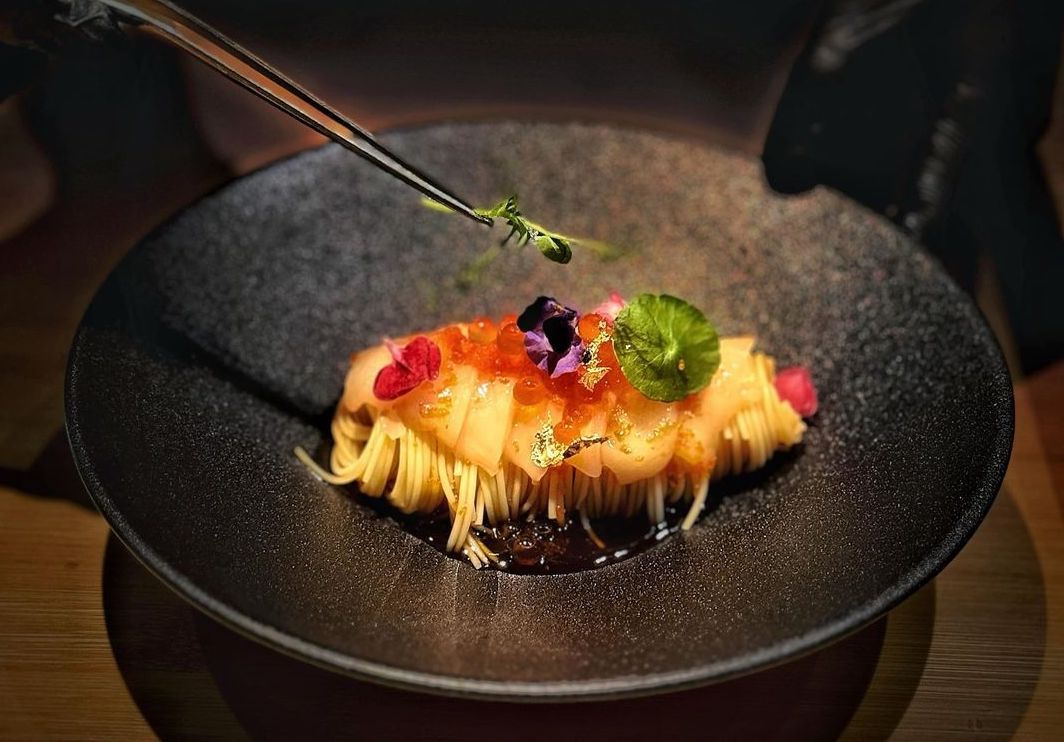 Capellini with Hokkaido scallops, ikura, and ponzu (Photo: Instagram / @fubuhauskl)