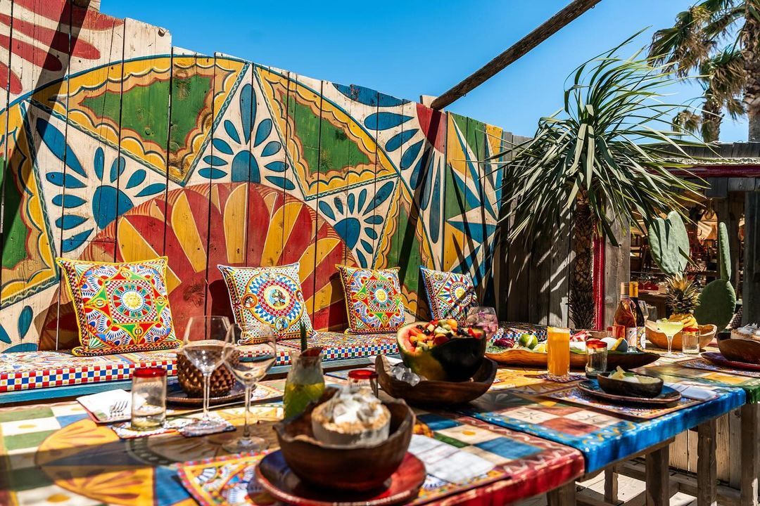 บีชคลับ Casa Amor Saint-Tropez และ Dolce&Gabbana (ภาพ: Dolce&Gabbana)