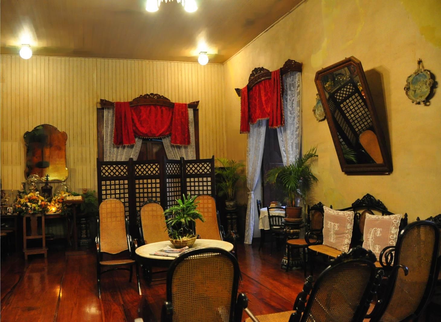 The main living room of the Quema House (Photo:Tom Juan DC / Wikimedia Commons)